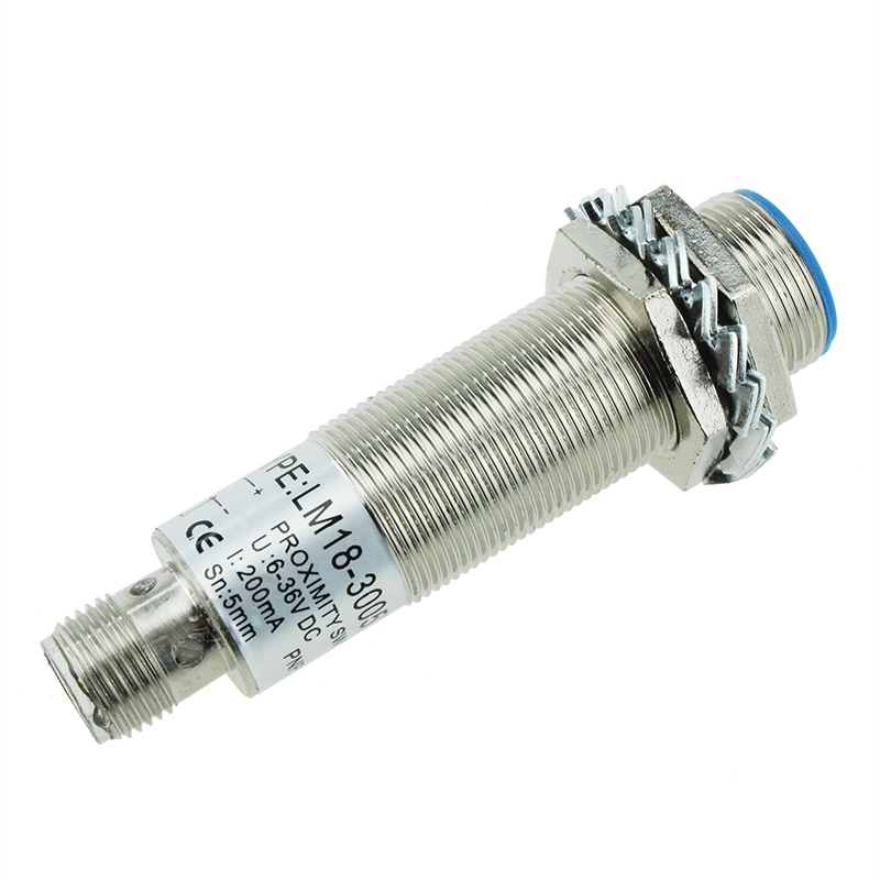 Proximity Sensor Switch M18 Flush Type PNP NO Contact IP67 LM18-3005PAT